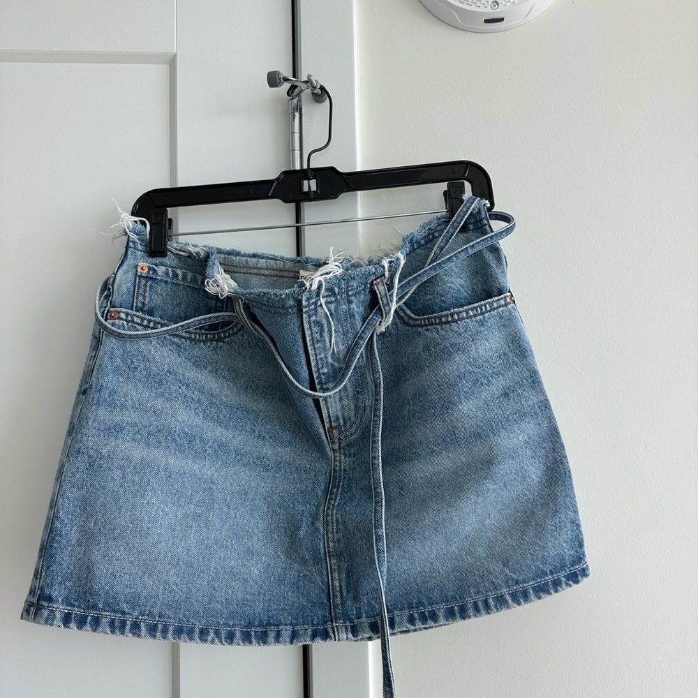 Grlfrnd denim skirt size 30